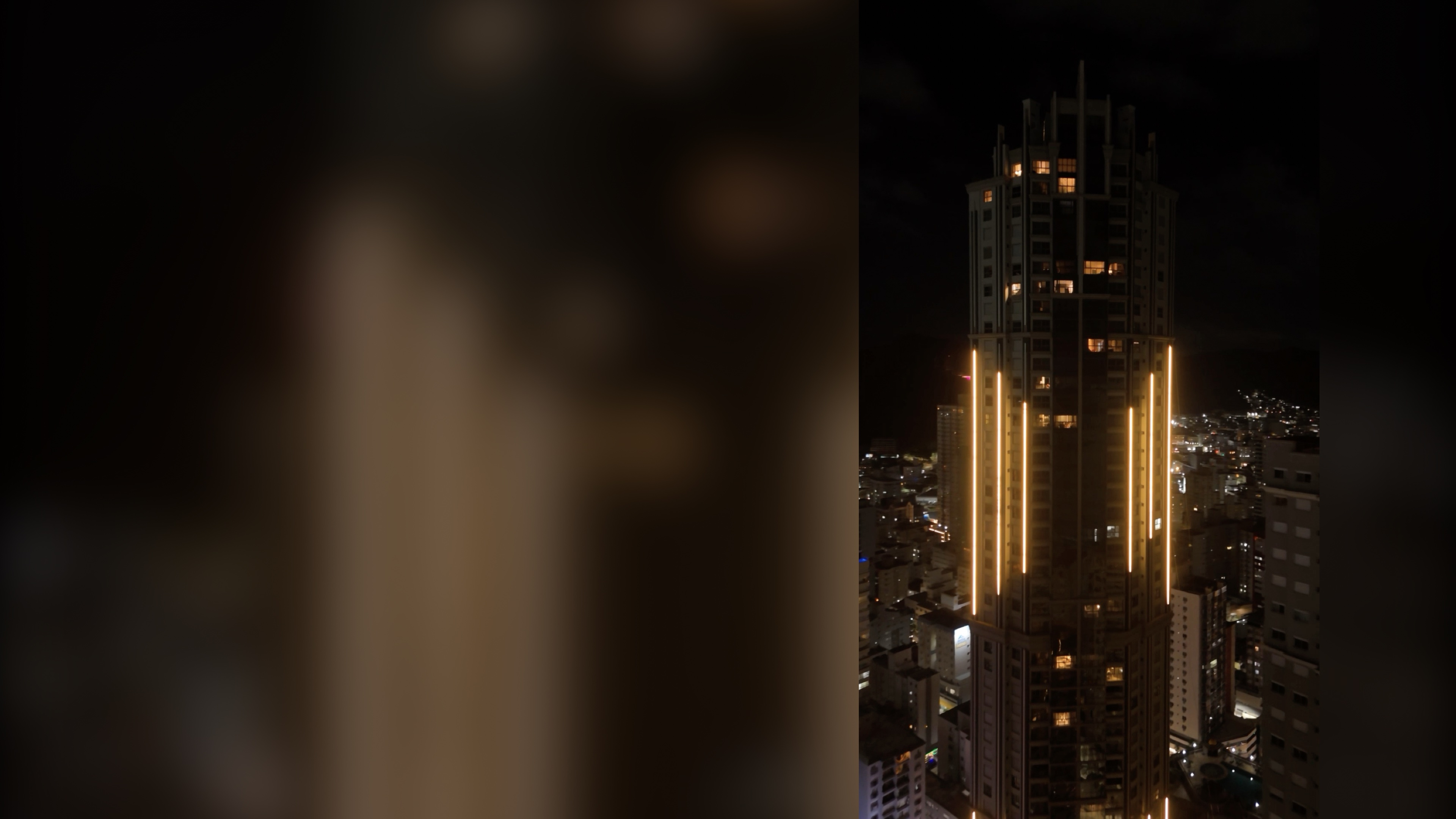 Edifício New York iluminado à noite em Balneário Camboriú