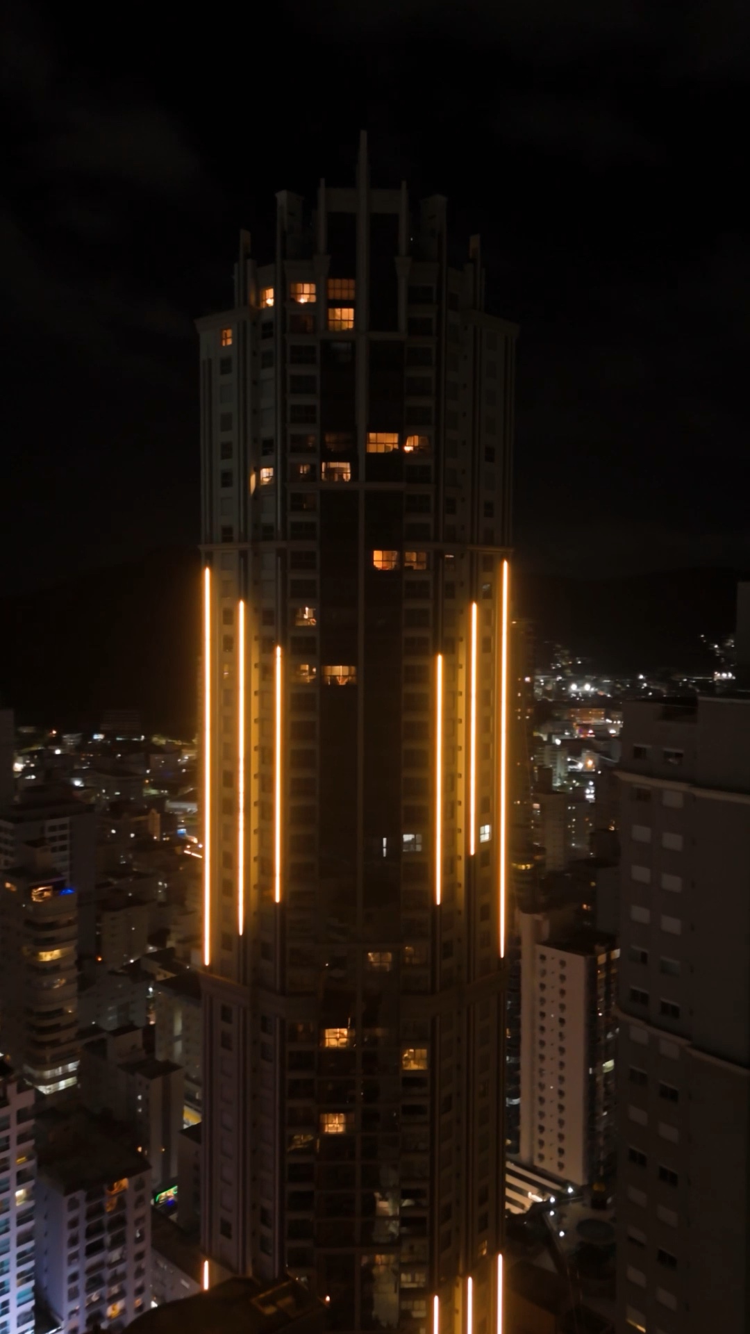 Fachada noturna do Edifício New York